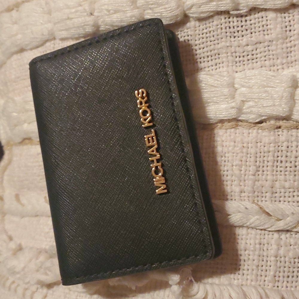 Michael Kors Jet Set Travel Slim Wallet Black - Picture 1 of 8